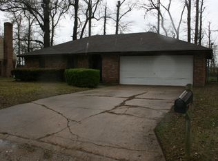 486 Red Oak Cv, Greenville, MS 38701