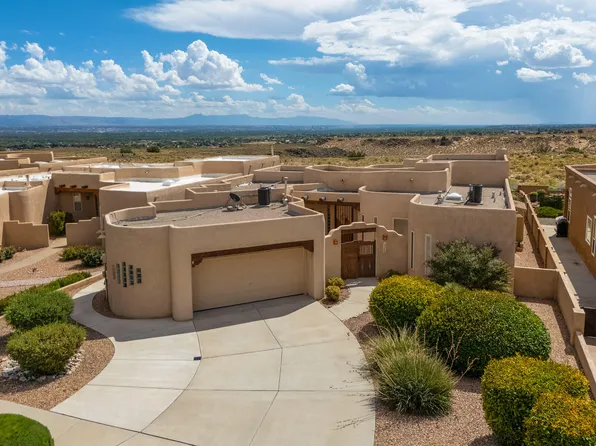 5200 Marcadas Rd NW, Albuquerque, NM 87114