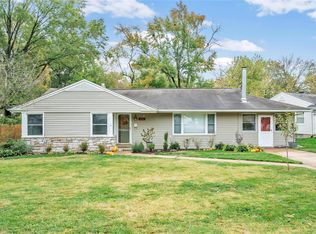 474 Fieldcrest Dr, Saint Louis, MO