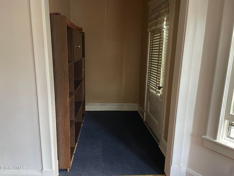 4th image of 8 Delaware Terrace
