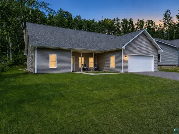 915 N Basswood Ave, Duluth, MN 55811