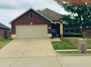916 Grant St, Burleson, TX 76028
