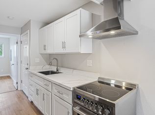 1203 Regents Blvd #4, Tacoma, WA 98466