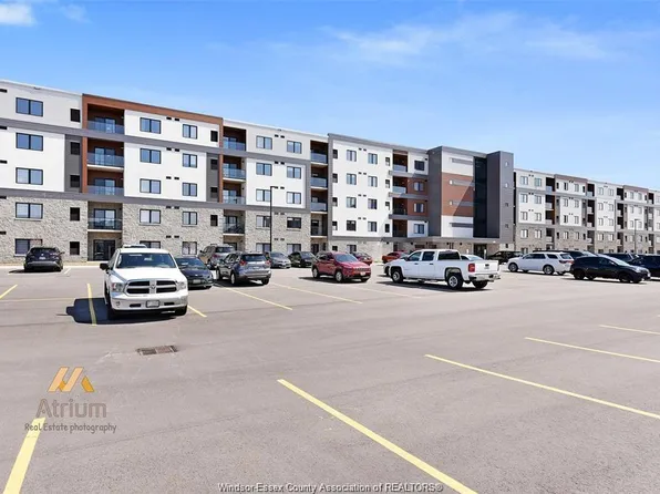 2550 Sandwich West Pkwy #203, Lasalle, ON N9H 2S4