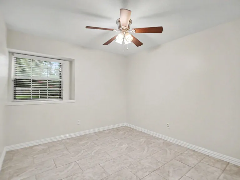 5726 Ettrick Dr — Photo 16