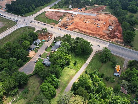 3rd image of 3101 E End Blvd N