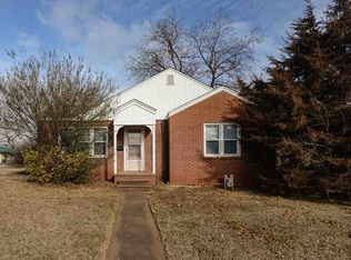 924 W McElroy Rd, Stillwater, OK 74075