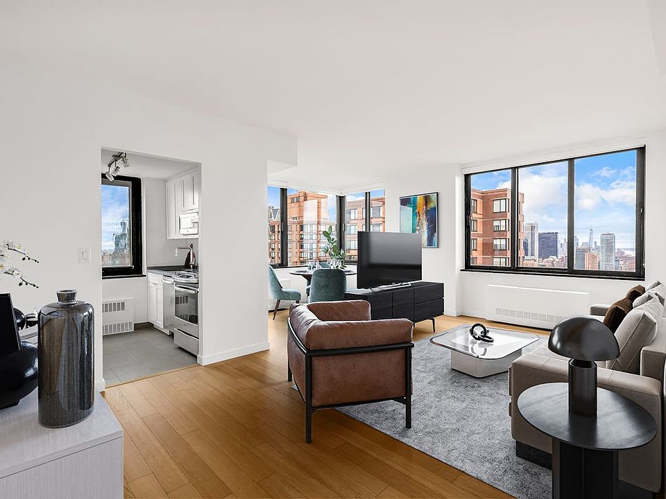 1st image of 124 W 60th St APT 25D