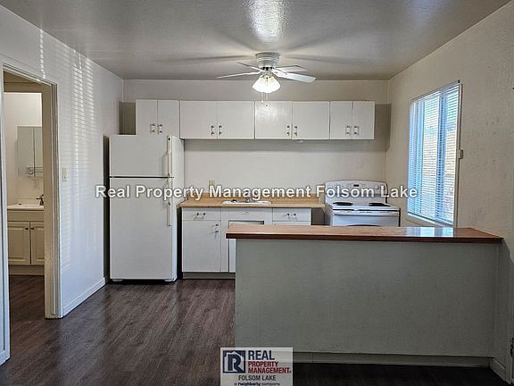 3rd image of 910 1/2 Mormon St #A