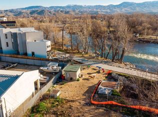 382 E Palapa Ln, Garden City, ID 83714