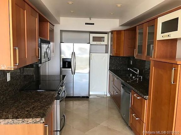 5th image of 19500 Turnberry Way APT 15F