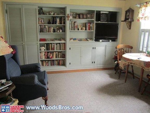 5th image of 2313 W Louise St