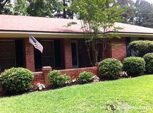 207 Montaign Dr, Vicksburg, MS 39180