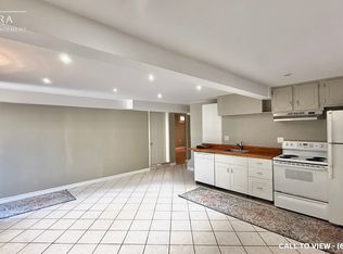 218 Forestwood Dr #2, Kitchener, ON N2N 1B9