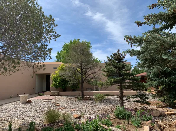 1892 Quemado St, Santa Fe, NM 87505