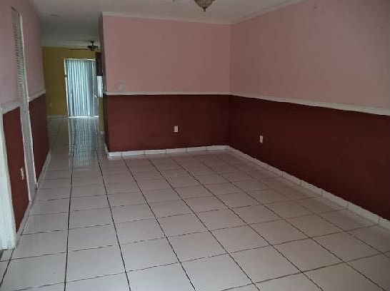 4th image of 8851 NW 119th St Unit 5204
