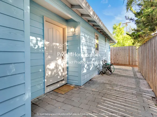 6912 SW 104th Ave, Beaverton, OR 97008