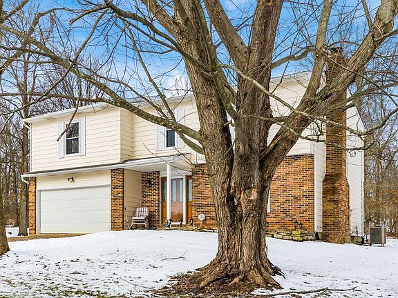 5th image of 66 Rockwood Ct