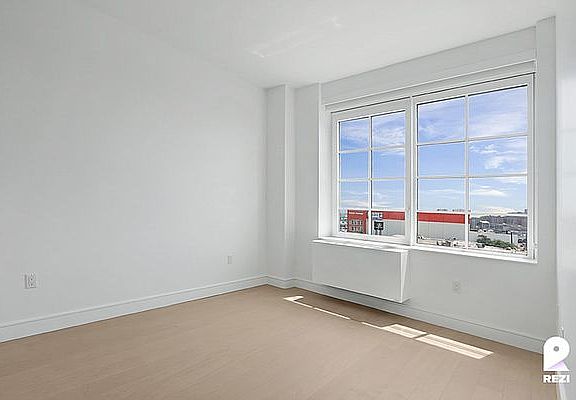 4th image of 3620 Steinway St APT 426