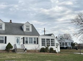 502 Magnolia Rd, Hellertown, PA 18055