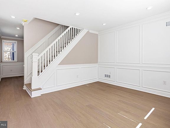 3rd image of 4355 Terrace St