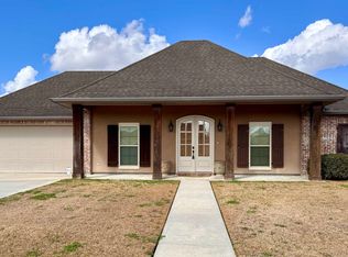 606 Point Pleasant Dr, Berwick, LA 70342