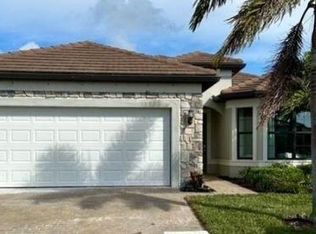 1953 Yellowfin Cir, Naples, FL 34114