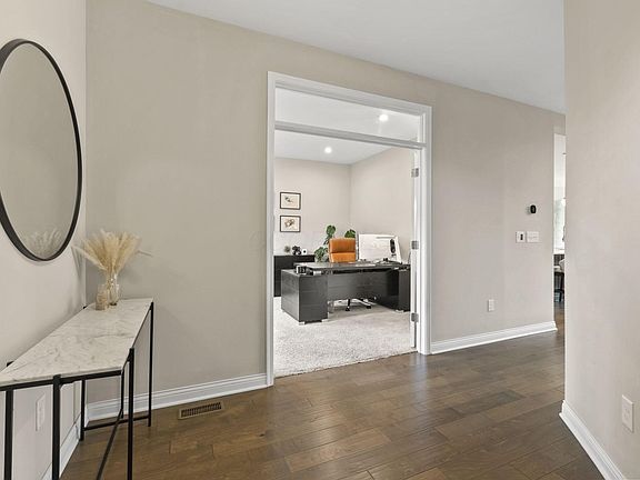 5th image of 5692 Sedgewick Ln
