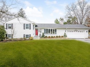 1 Boxwood Pl, Rye Brook, NY 10573