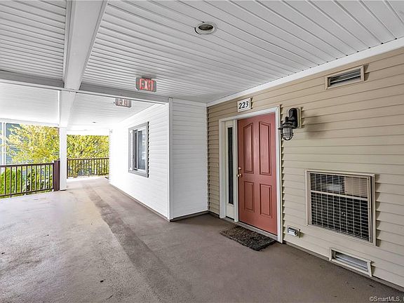 2nd image of 3250 Fairfield Ave APT 223