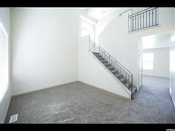 3rd image of 2813 N Augusta Dr