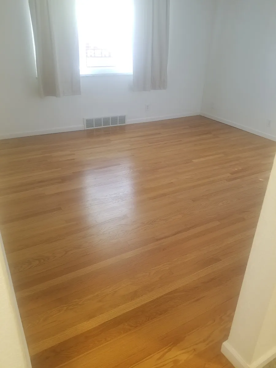 Building Photo - 207-1 E Monclay Ct #207