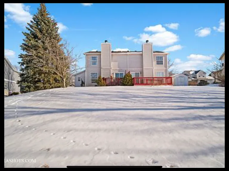 930 Oak Ridge Dr — Photo 11