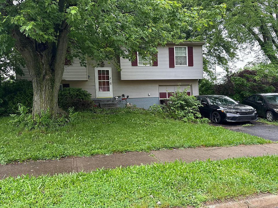 1st image of 418 Sheets St