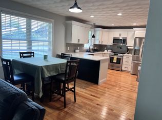 20 White Ave, Warwick, RI 02889