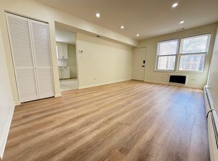 6117 N Mozart St APT 2R, Chicago, IL 60659