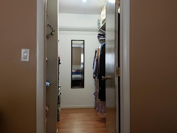 2nd image of 714 Tullamore Ct APT 2B
