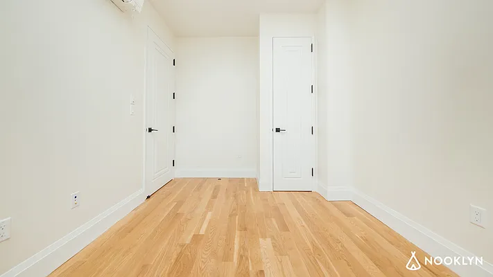 Rented by Nooklyn NYC LLC | media 7