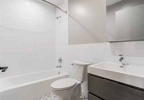 4th image of 2807 Snyder Ave #4G