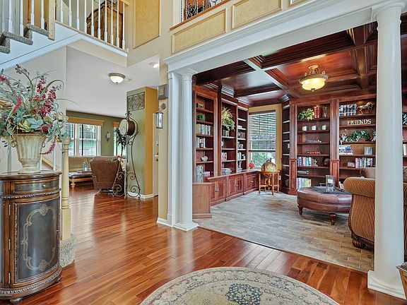 2nd image of 143 Hundred Oaks Dr