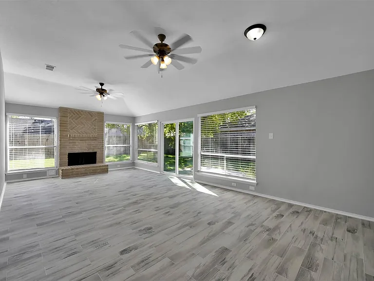 2306 Piddler Dr — Photo 15