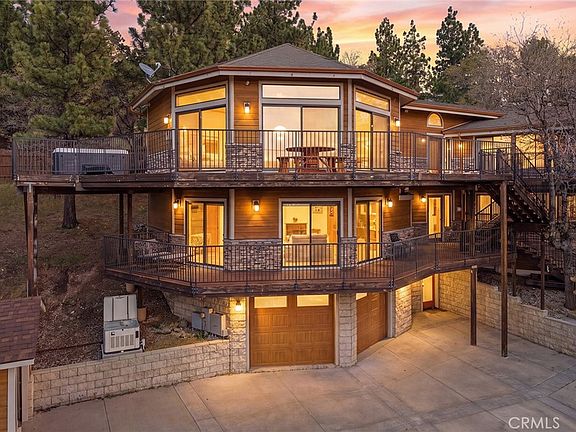 3rd image of 43686 Colusa Dr