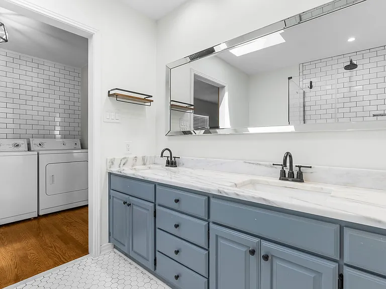 563 Hambrick Rd — Photo 11