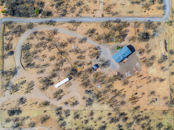 26525 S Coopers Hawk Rd, Amado, AZ 85645