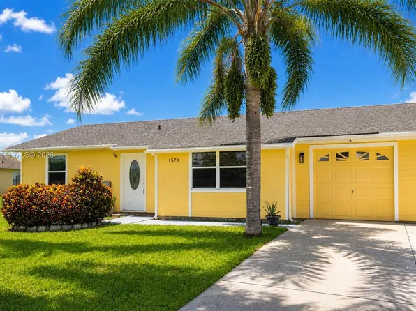 1573 SW Lexington Dr, Port Saint Lucie, FL 34953