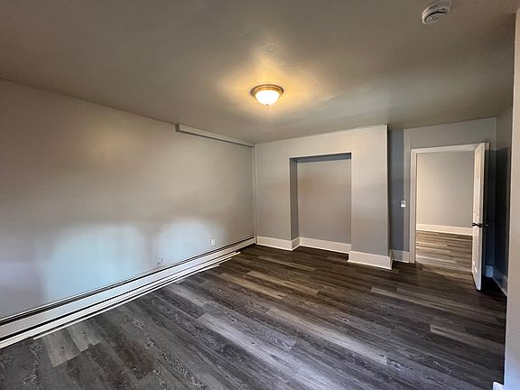 5th image of 356 Chambers St APT 1