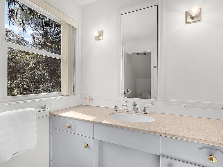 1321 Azalea Ave — Photo 24