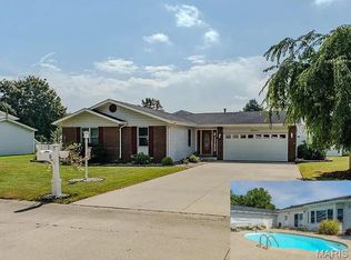 13 Blue Spruce Ct, Granite City, IL 62040