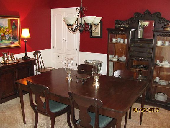 4th image of 368 Morton Ln