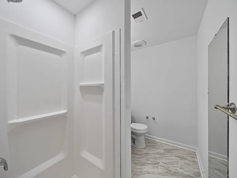 8 Worthington Ct — Photo 11